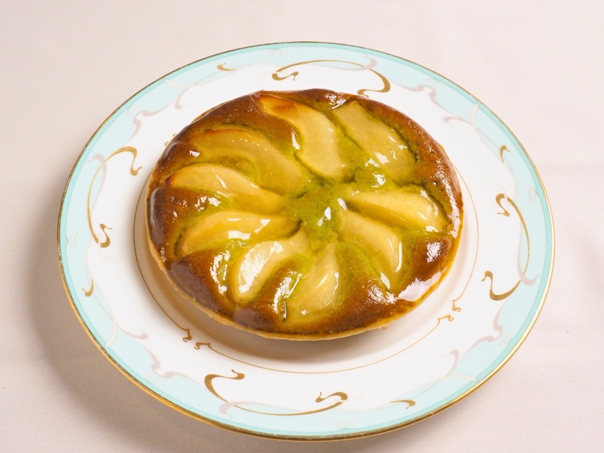 東北牧場野菜と野草のタルト