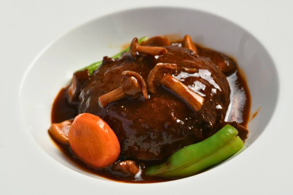 ビーフ100％ 煮込みハンバーグ