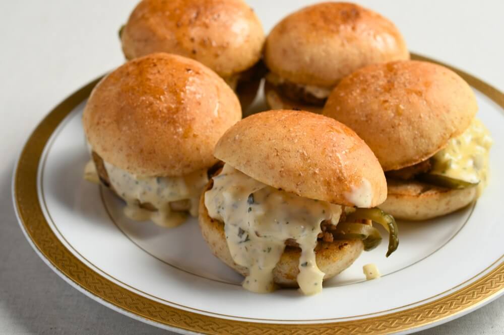 野草バンズのミニハンバーガー