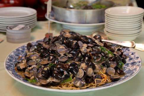 小川原湖産しじみと東北牧場青菜のあんかけ焼きそば