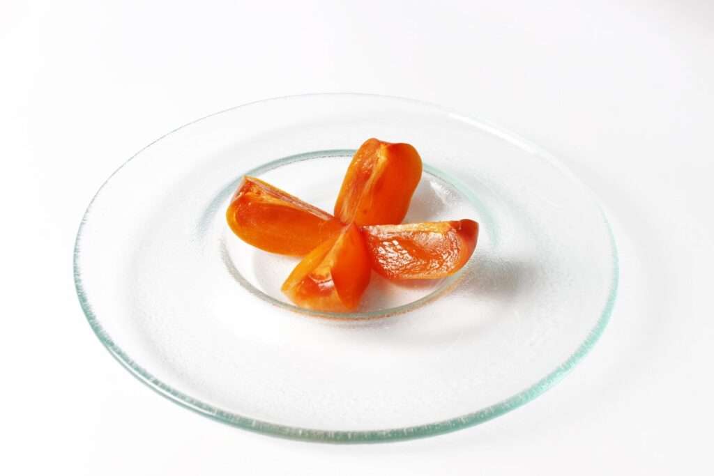【レストランコルト】青森の厳しい自然が育む「まるごと木熟柿」のご提供を始めました。