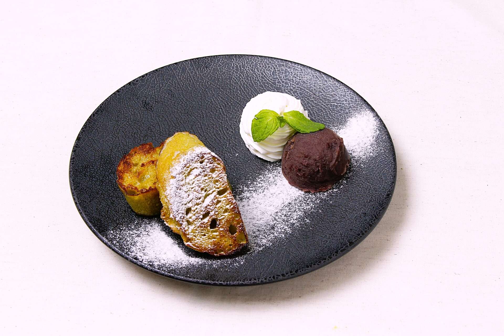 【新緑の息吹を味わう】牧場野草のアフタヌーンティー