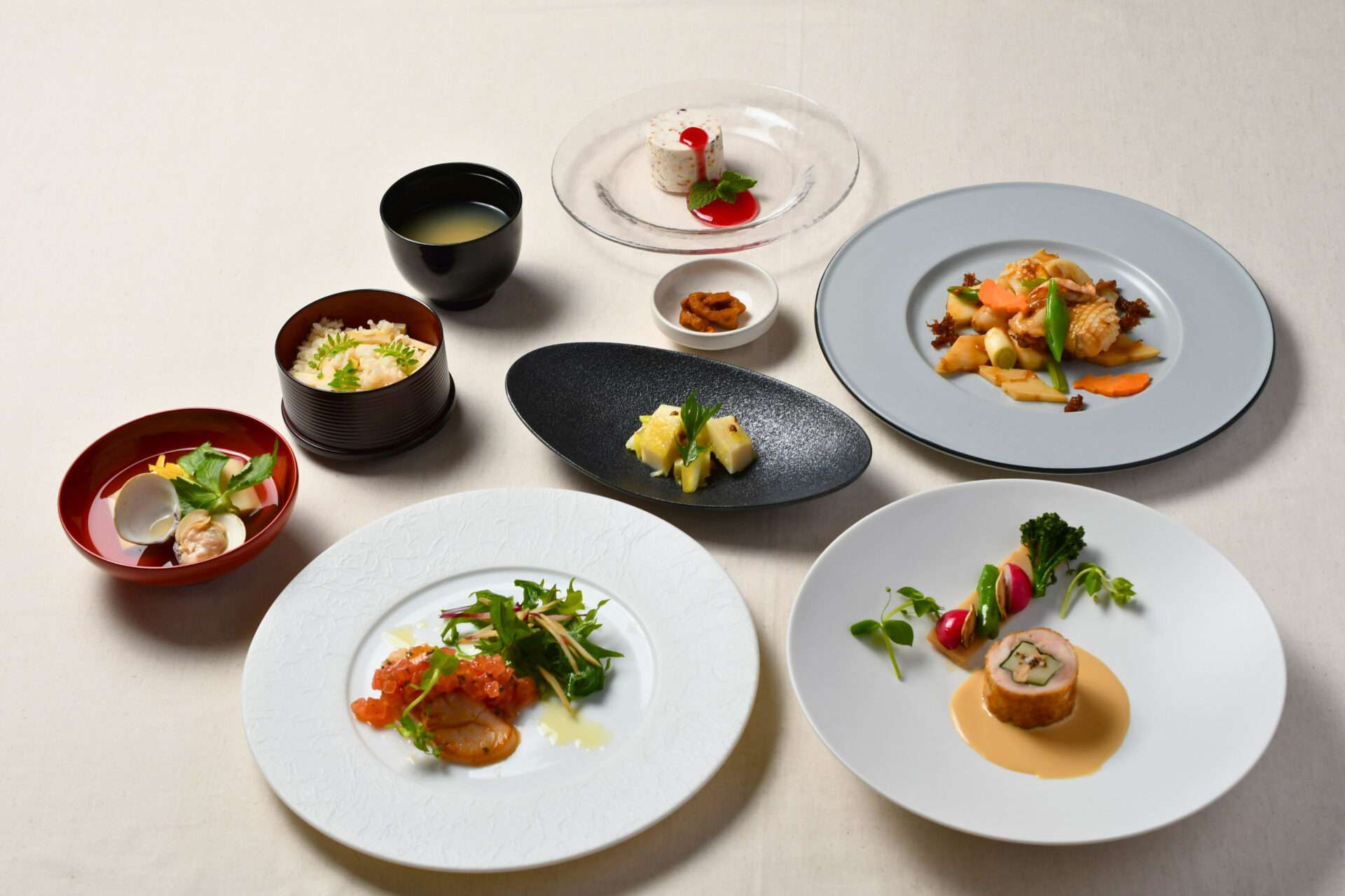 ホテルメイド「東京メンマ」。館内3つのレストランでコース料理とカルトメニューの提供開始