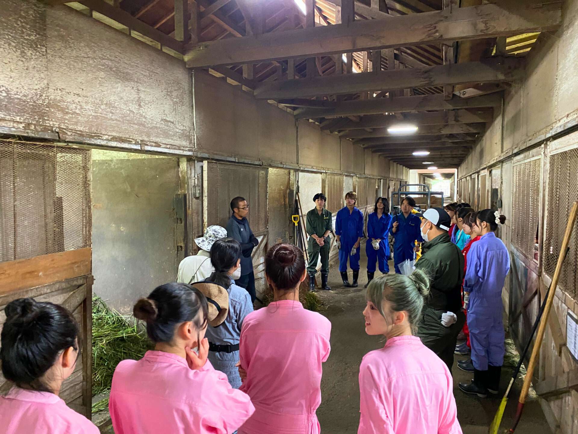 淑徳大学 永井ゼミとの、ホテル直営農場「東北牧場」での循環型農業体験