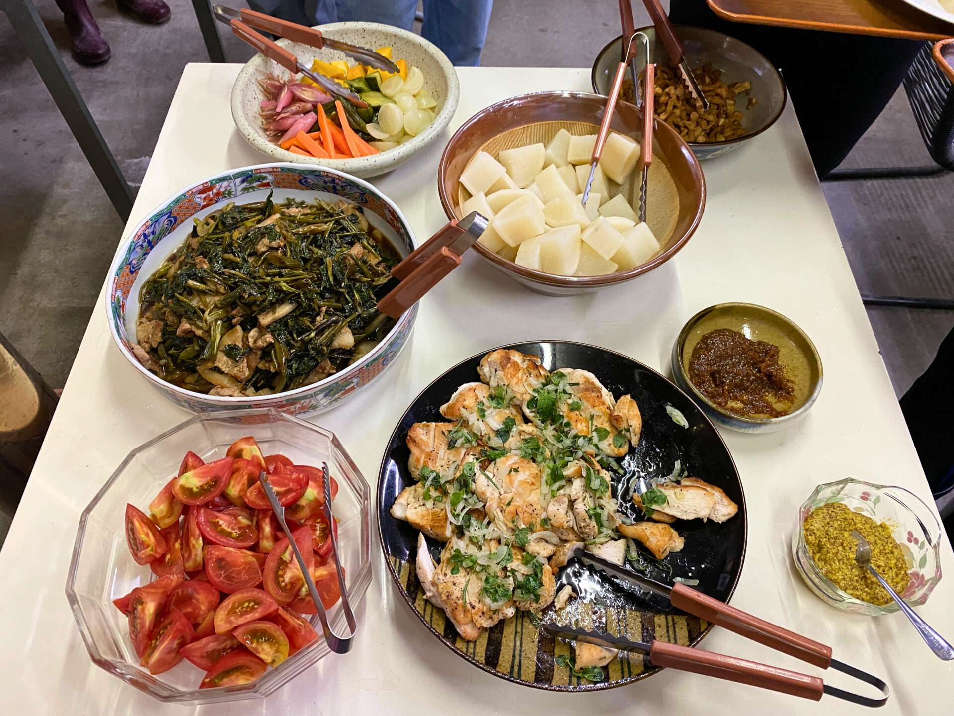 淑徳大学 永井ゼミとの、ホテル直営農場「東北牧場」での循環型農業体験