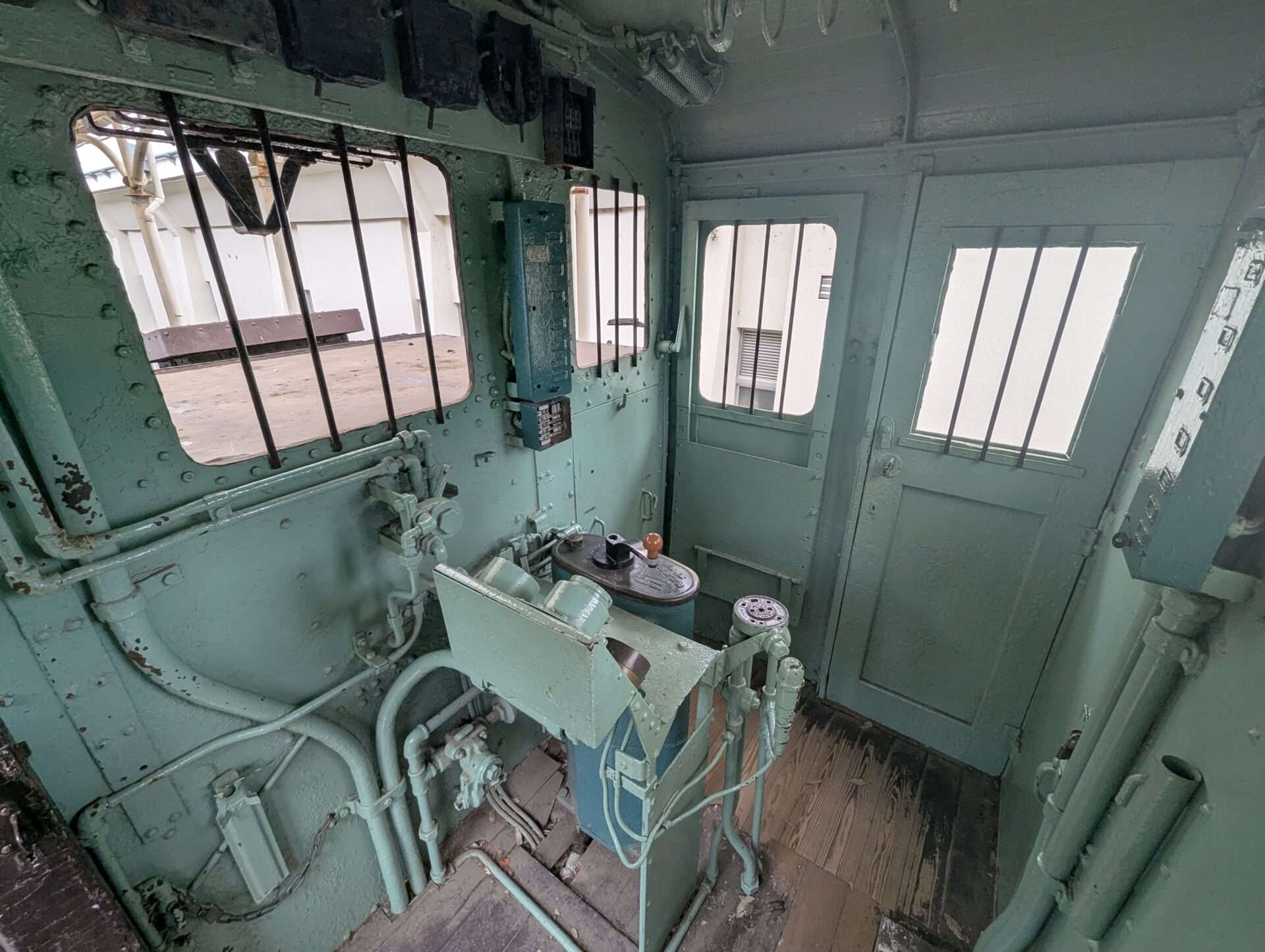 府中散策　D51のそばで見つけた、もうひとつの貴重な機関車